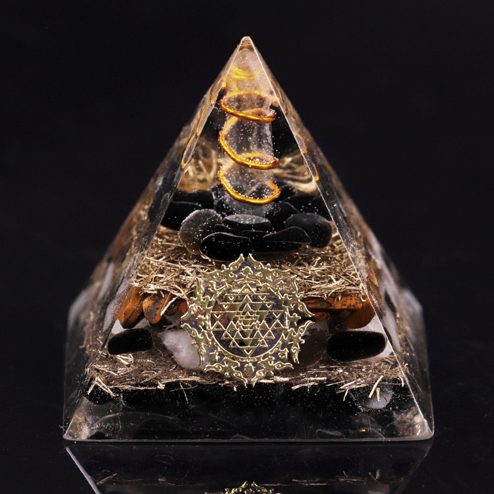 Pyramide d'orgone gardienne d'obsidienne