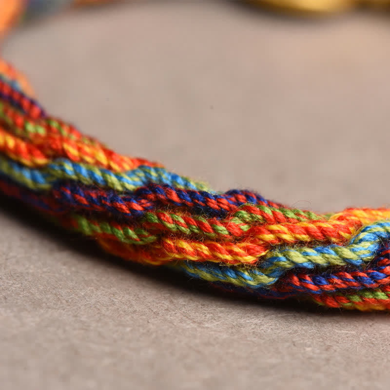 Bracelet Om Mani Padme Hum | Protection spirituelle en fil rouge 10 mm