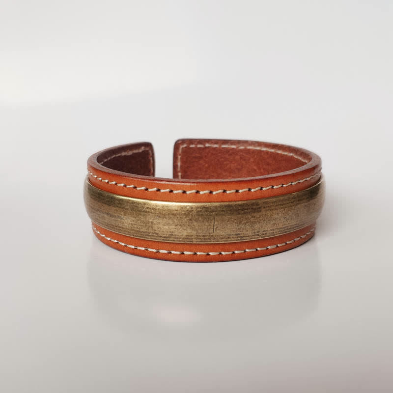 Bracelet manchette unisexe en cuir et cuivre Om Mani Padme Hum