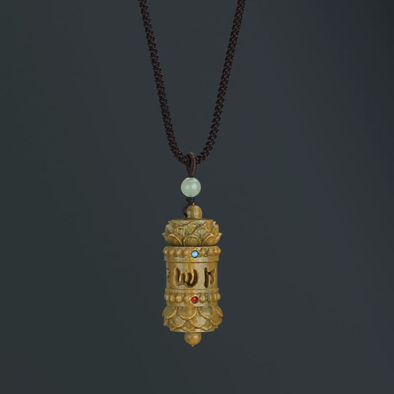 Collier en bois de santal vert Om Mani Padme Hum pour une paix apaisante