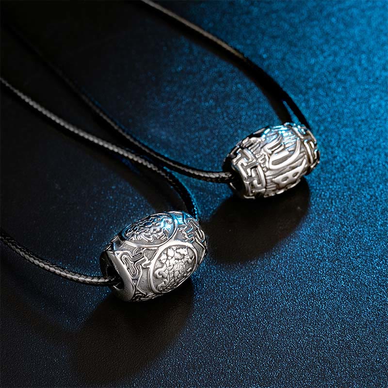 Collier Om Mani Padme Hum | Pendentif Sagesse en acier titane