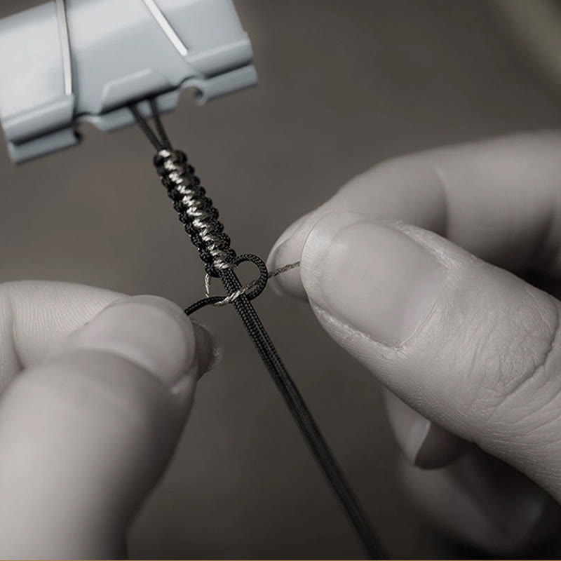 Bracelet Om Mani Padme Hum en argent | Pureté tibétaine tressée