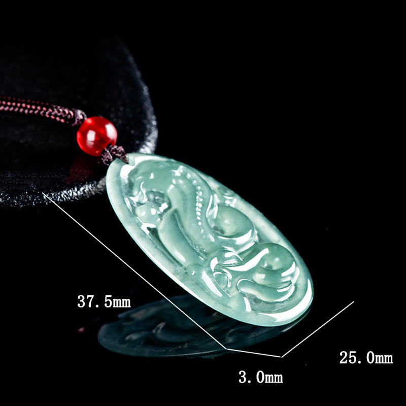 Collier pendentif serpent en jade ovale pour la chance et la protection