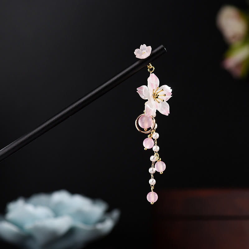 Épingle à cheveux chinoise en bois avec pompon en fleur de poirier