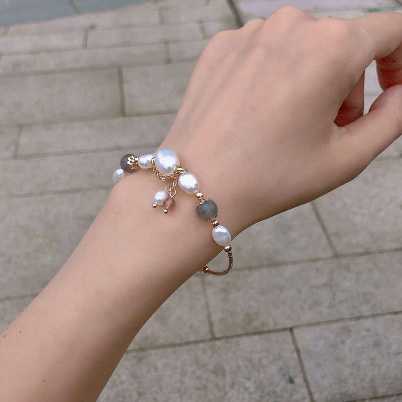 Bracelet Optimisme en Pierre de Lune Perlée avec Perles de Quartz Fraise