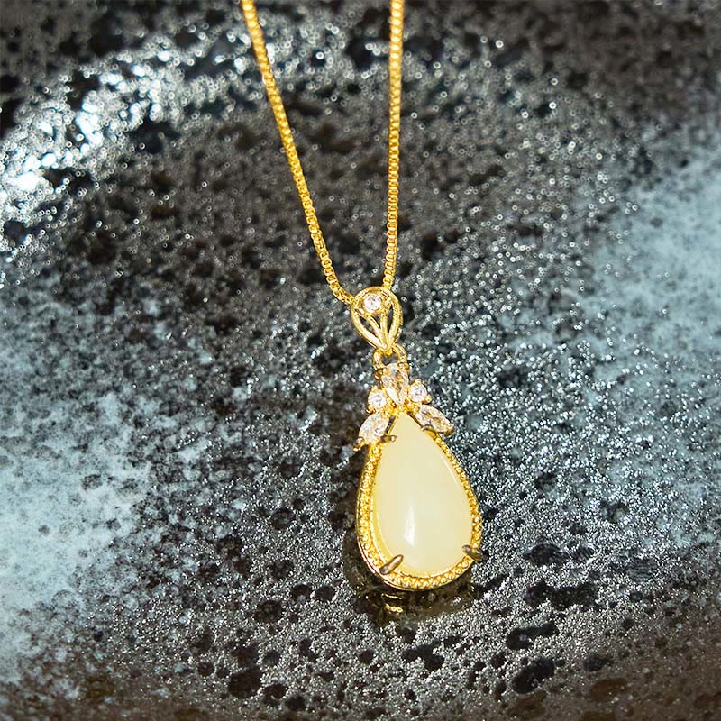 Collier pendentif en jade blanc Hetian Protection Bonheur