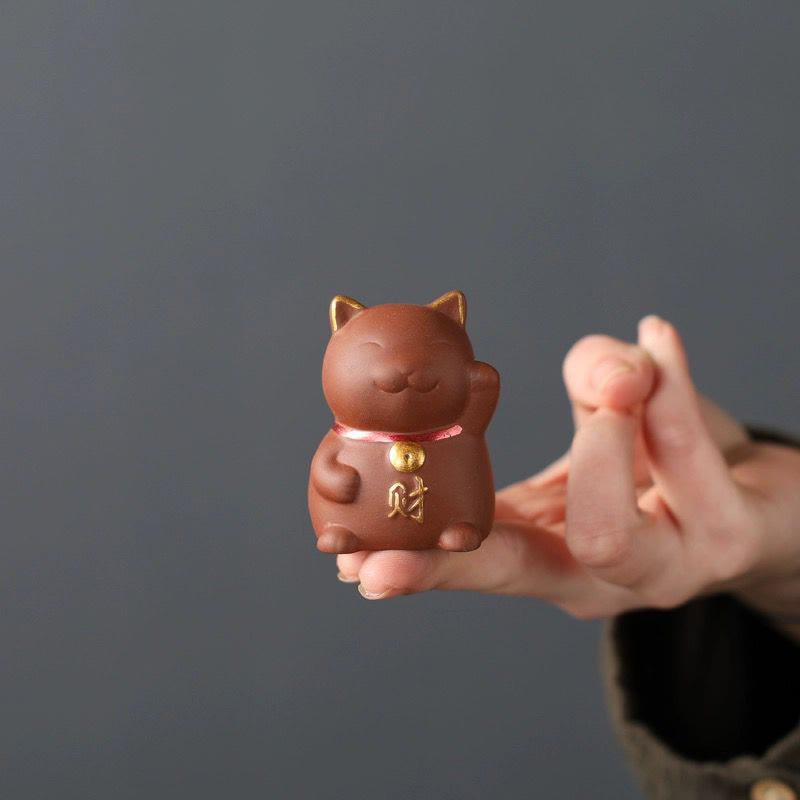 Figurine miniature de chat porte-bonheur en argile violette pour la prospérité
