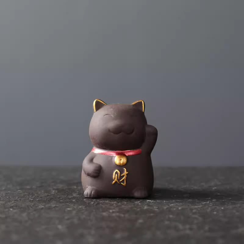 Figurine miniature de chat porte-bonheur en argile violette pour la prospérité