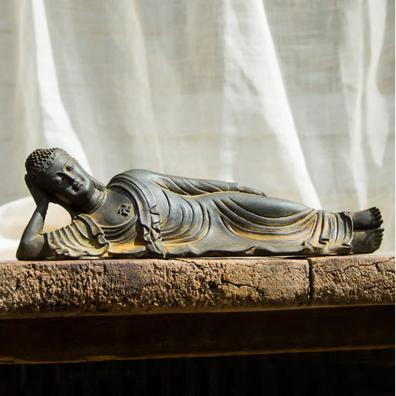 Statue de Bouddha couché en poudre de fer rouille coulée 17,5 cm Sculpture
