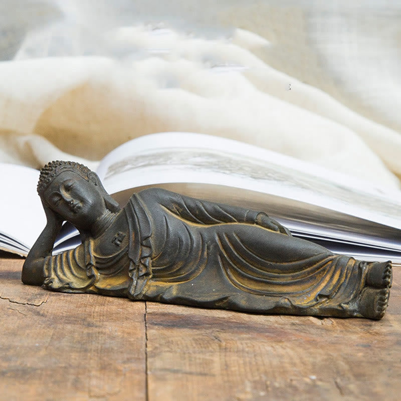Statue de Bouddha couché en poudre de fer rouille coulée 17,5 cm Sculpture