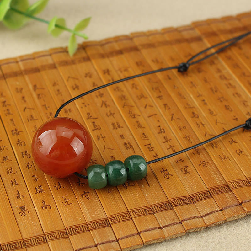 Collier apaisant en cuir avec agate rouge et aventurine verte