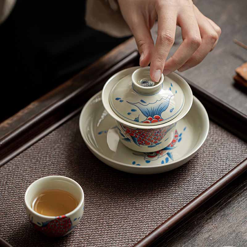 Tasse à thé Gaiwan en céramique rouge motif carpe koï 130 ml pour rituels du thé