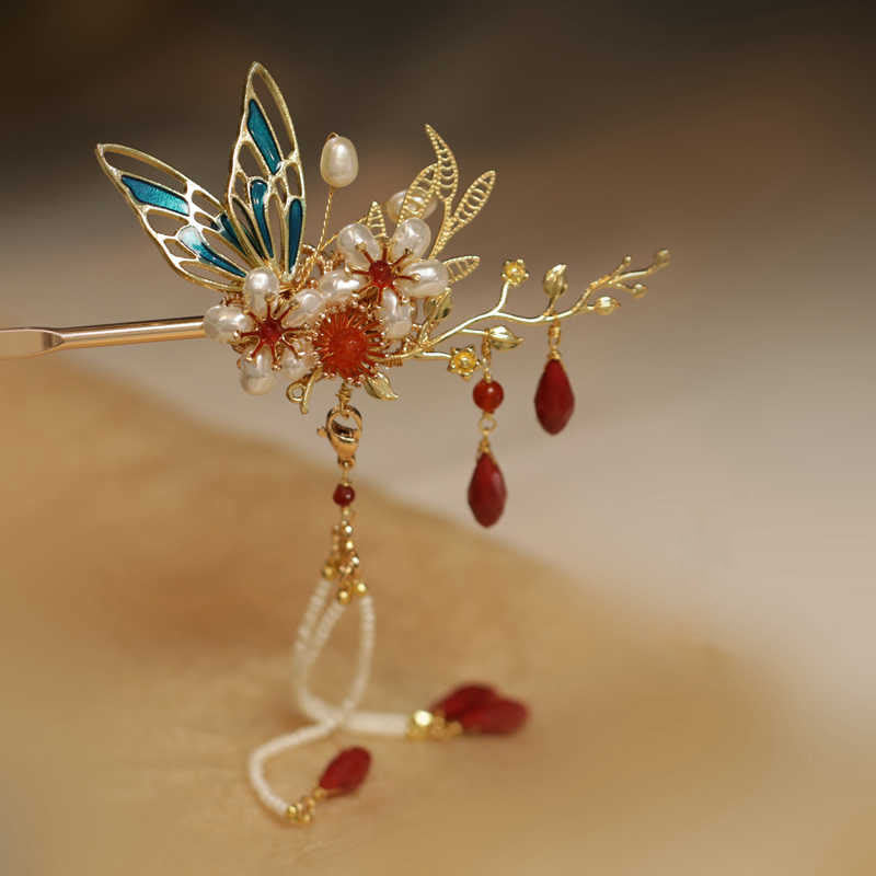 Pince à cheveux avec fleur rouge, papillon, perle, pompon, peigne, couronne, bijoux spirituels