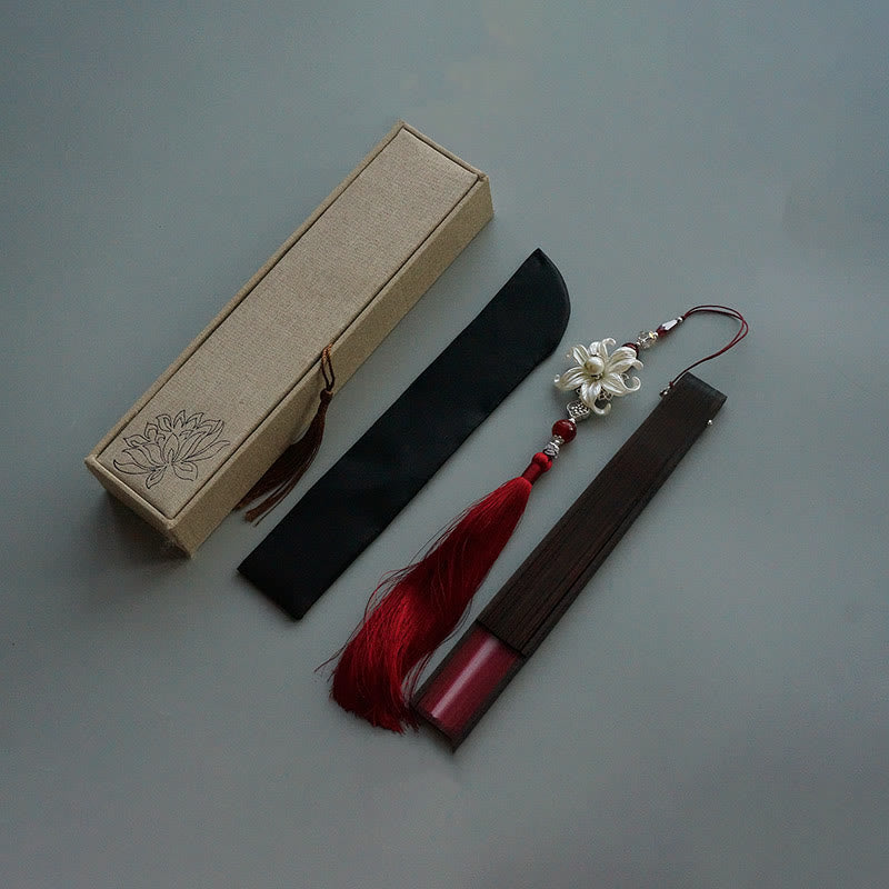 Éventail chinois pliant en bambou et soie Red Lily 22 cm