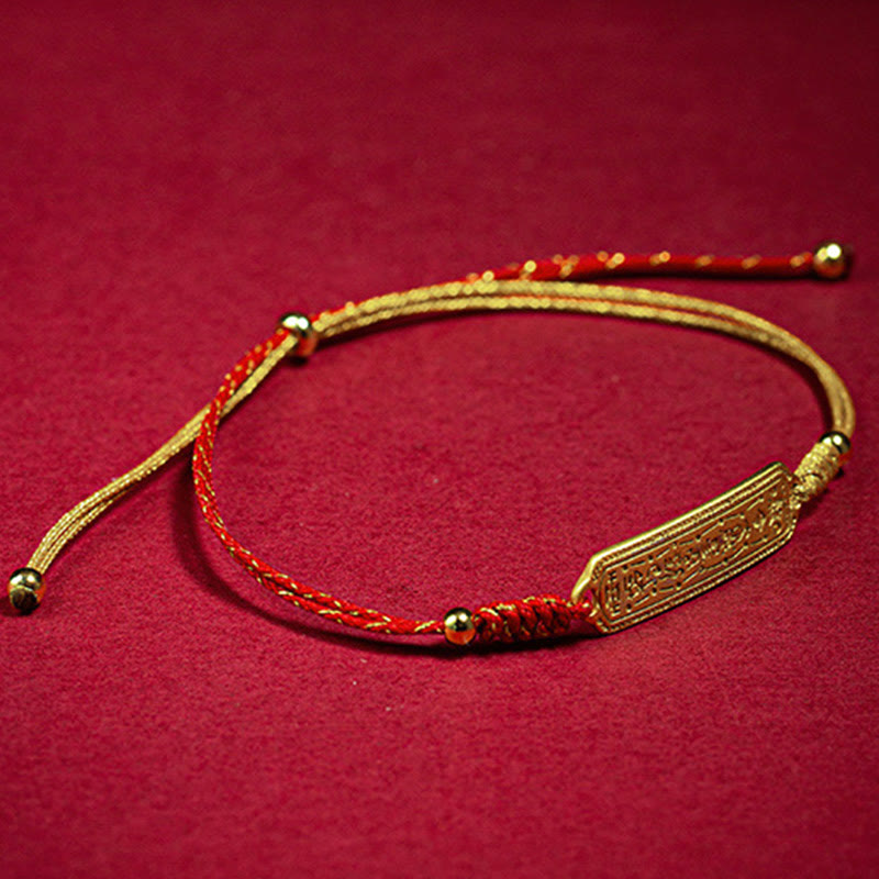 Bracelet en fil rouge avec amulette plaquée or 14 carats