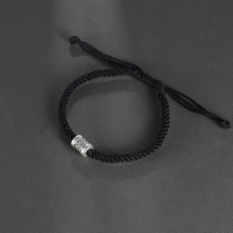 Bracelet fil rouge avec porte-bonheur en argent 999