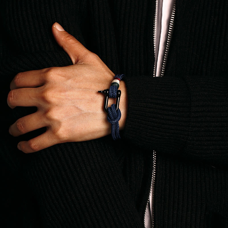 Bracelet en fil rouge avec boucle en acier inoxydable pour la chance et la protection