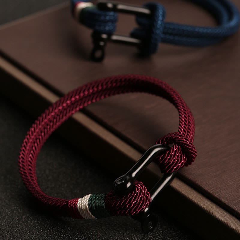 Bracelet en fil rouge avec boucle en acier inoxydable pour la chance et la protection