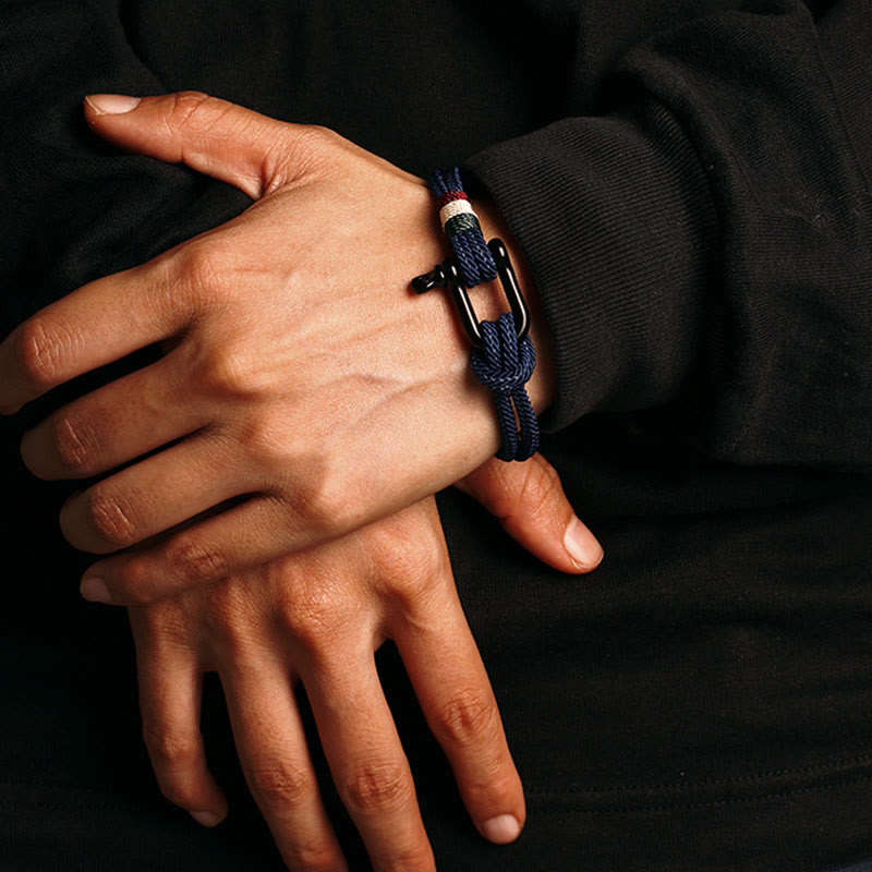 Bracelet en fil rouge avec boucle en acier inoxydable pour la chance et la protection