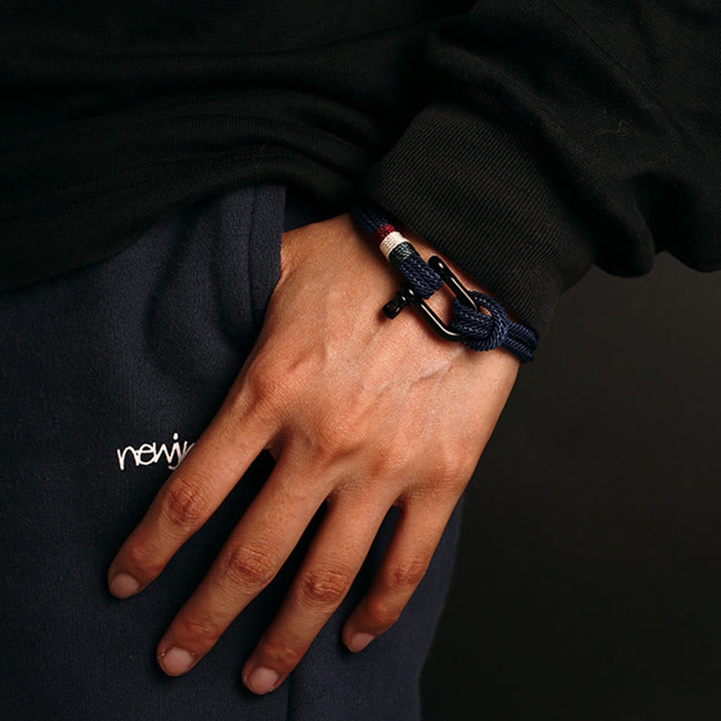 Bracelet en fil rouge avec boucle en acier inoxydable pour la chance et la protection