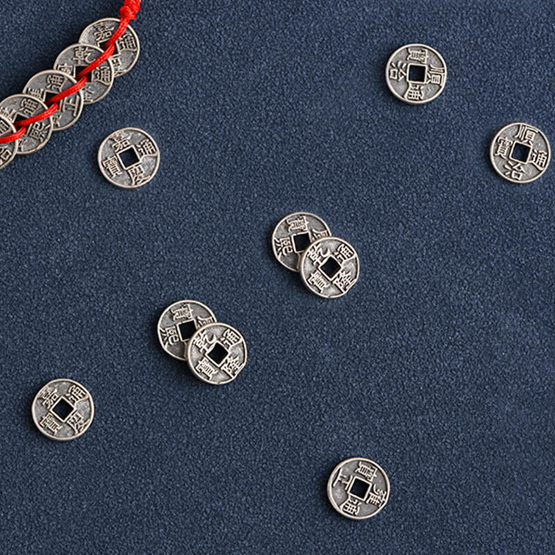 Bracelet de protection en argent 925 avec cinq pièces impériales et fil rouge
