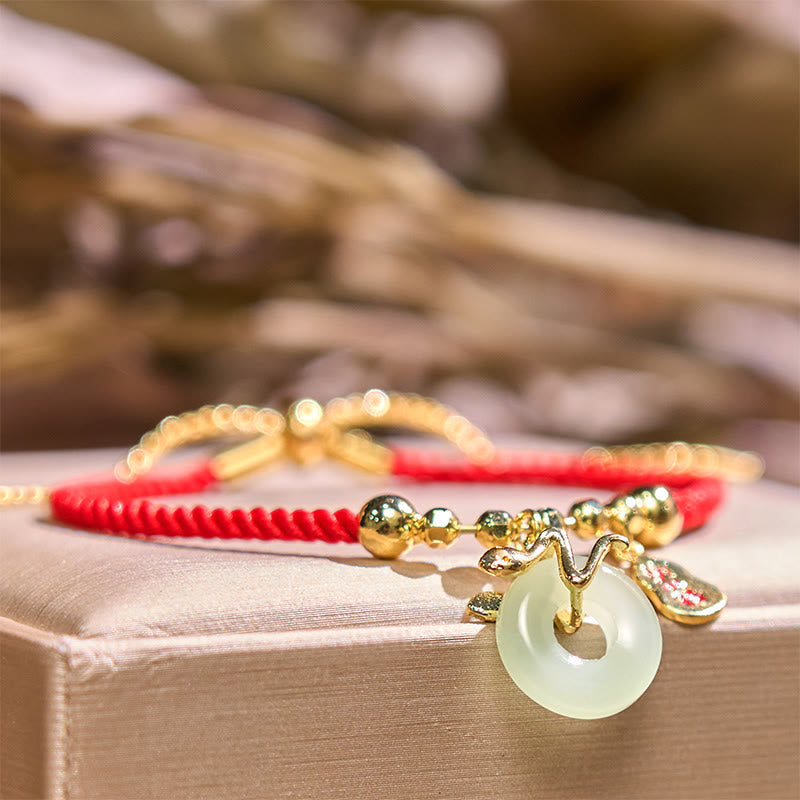 Bracelet de la paix en jade rouge pour la chance pendant l'année du serpent