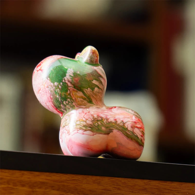 Mini chien en bois de santal laqué, décoration artisanale zen, 4,5 cm
