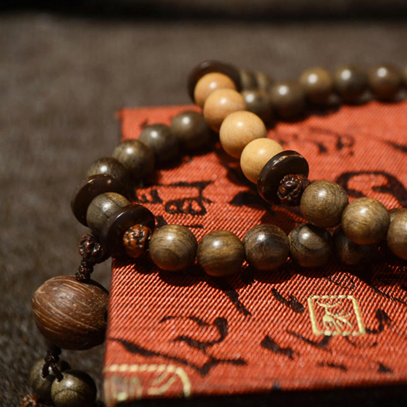 Bracelet Mala à breloques de protection en bois de santal 8 mm Méditation