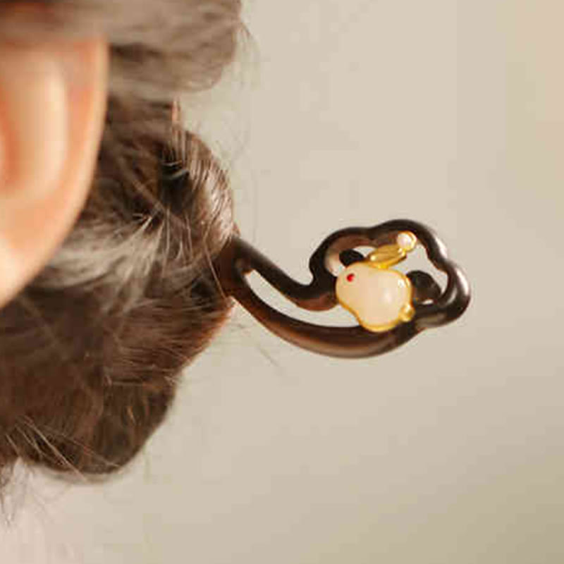 Épingle à cheveux lapin en bois de santal | Épingle à cheveux chinoise nuage de bon augure
