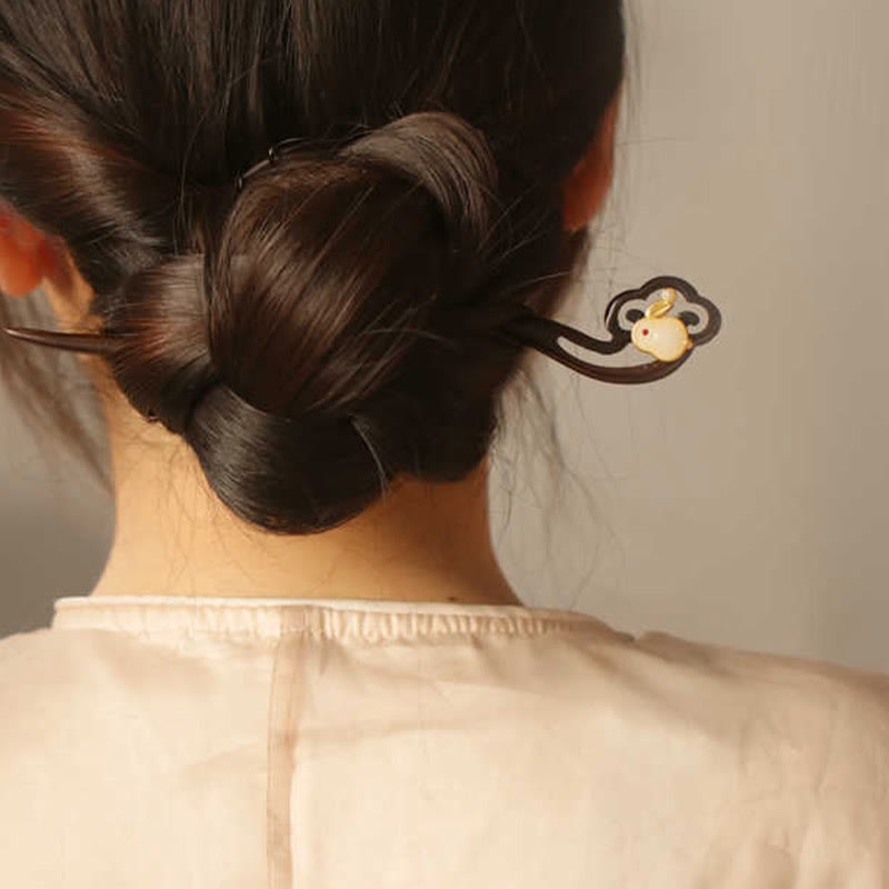 Épingle à cheveux lapin en bois de santal | Épingle à cheveux chinoise nuage de bon augure