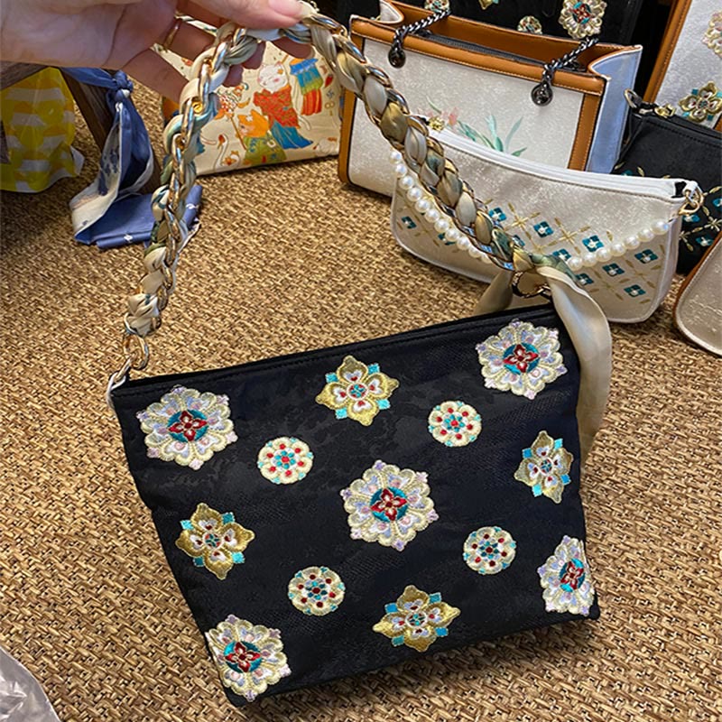 Sac bandoulière brodé en satin Su vert – Élégant sac fourre-tout de yoga