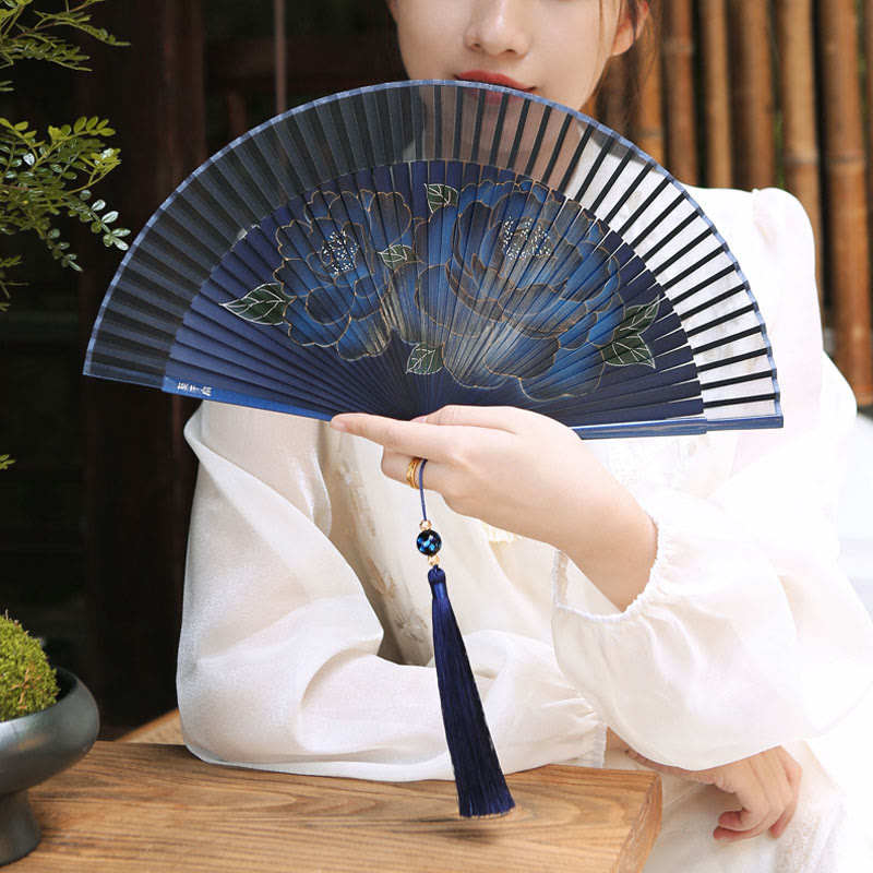Éventail chinois pliable en soie et bambou 21 cm avec fleurs de pivoine