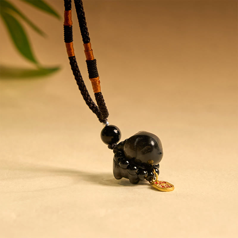 Collier de protection du personnage Fu en obsidienne argentée