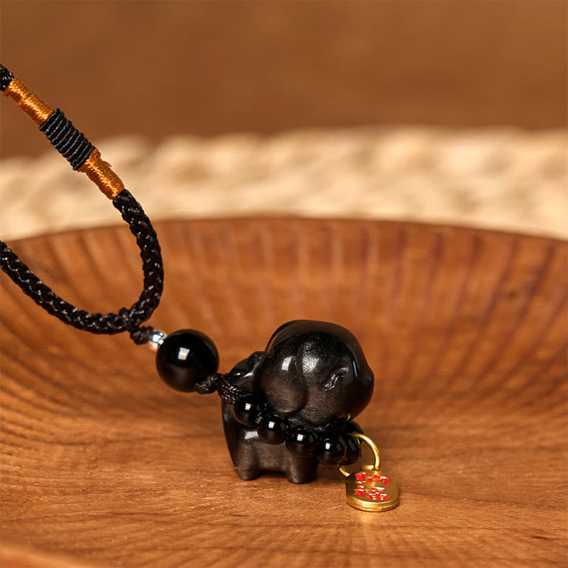 Collier de protection du personnage Fu en obsidienne argentée