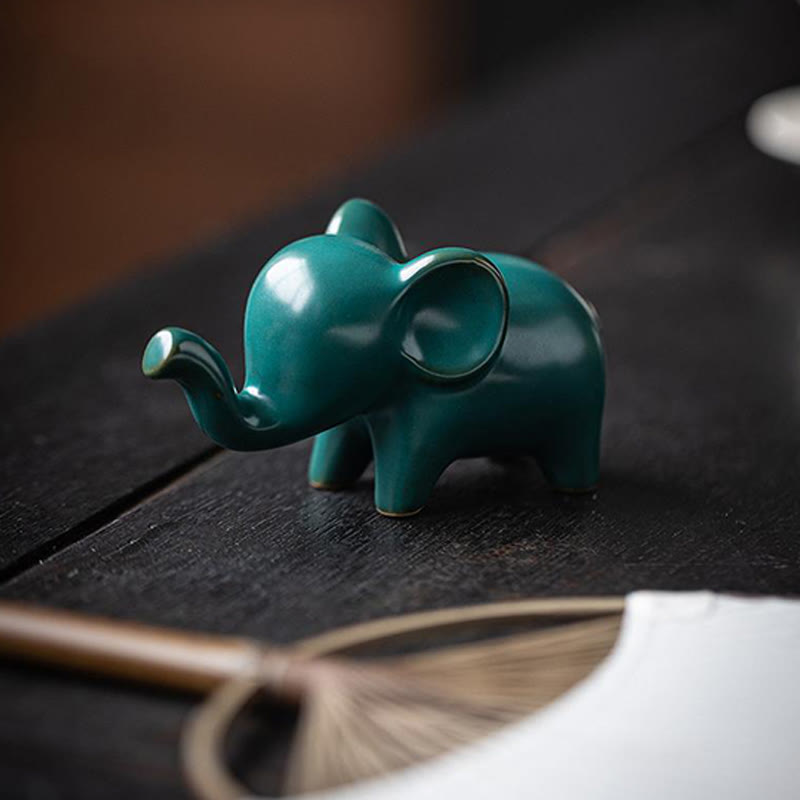 Petite figurine d'éléphant en céramique pour décoration spirituelle