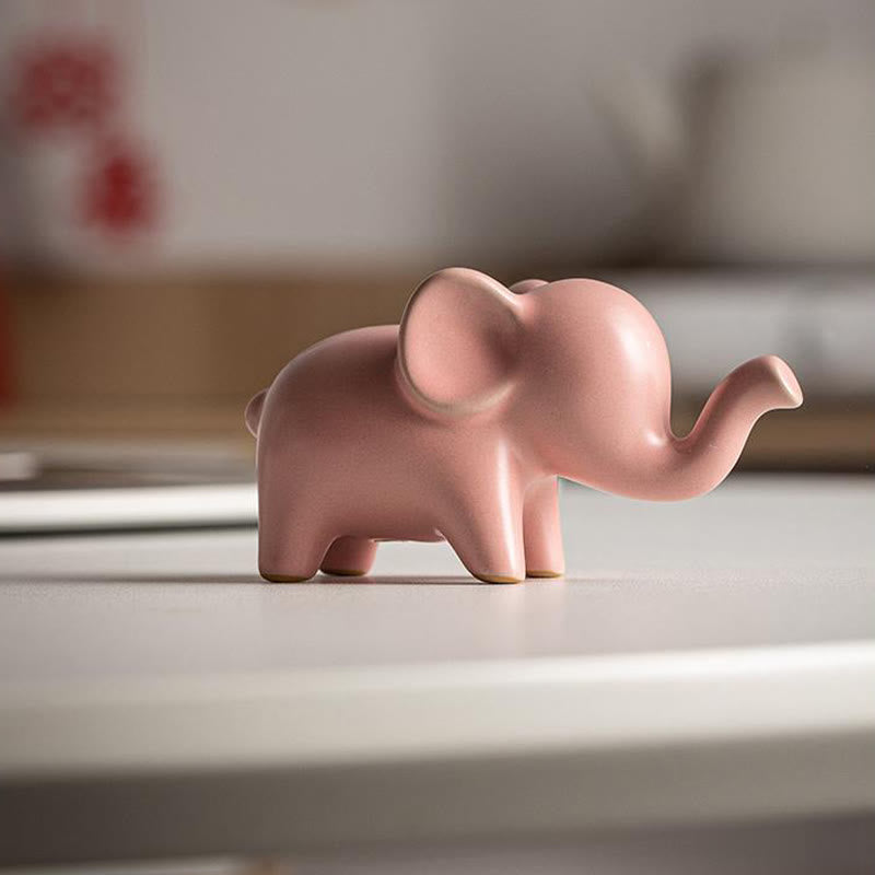 Petite figurine d'éléphant en céramique pour décoration spirituelle