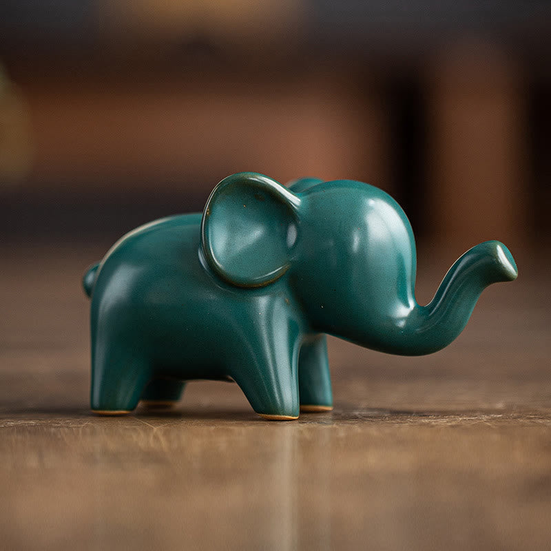 Petite figurine d'éléphant en céramique pour décoration spirituelle