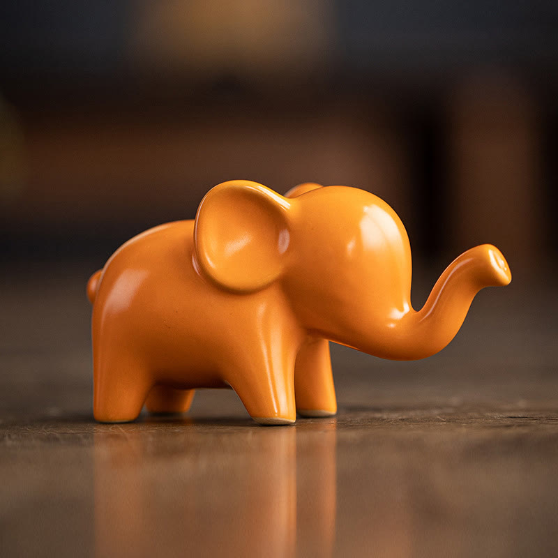 Petite figurine d'éléphant en céramique pour décoration spirituelle