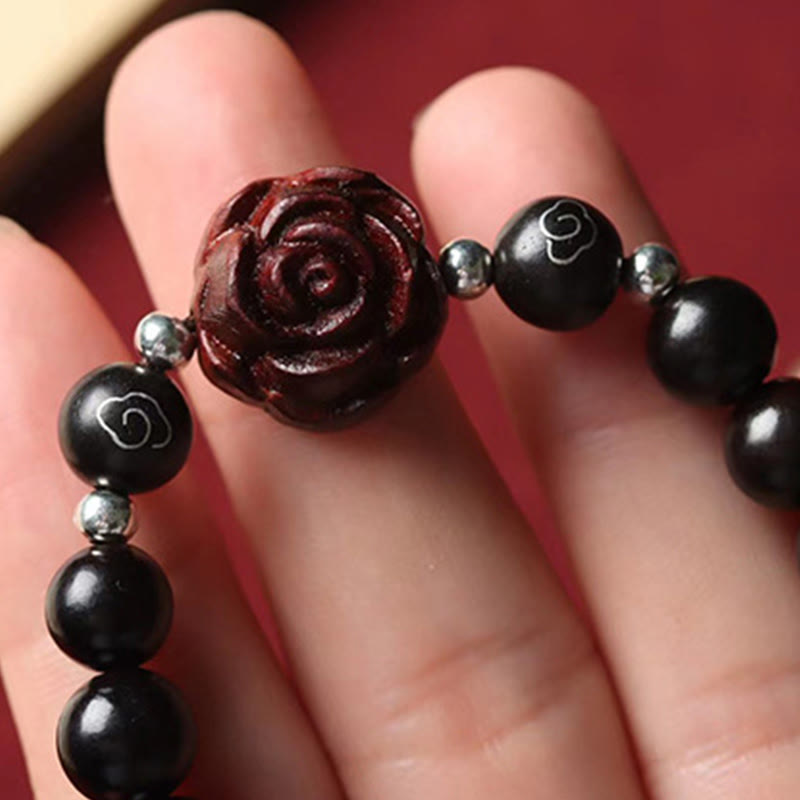 Bracelet apaisant en bois de santal rouge à petites feuilles de 8 mm pour le calme