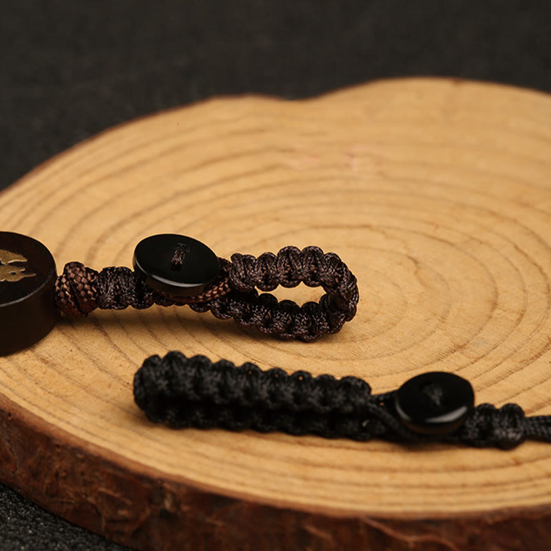 Porte-clés de protection Bouddha en bois de santal rouge à petites feuilles