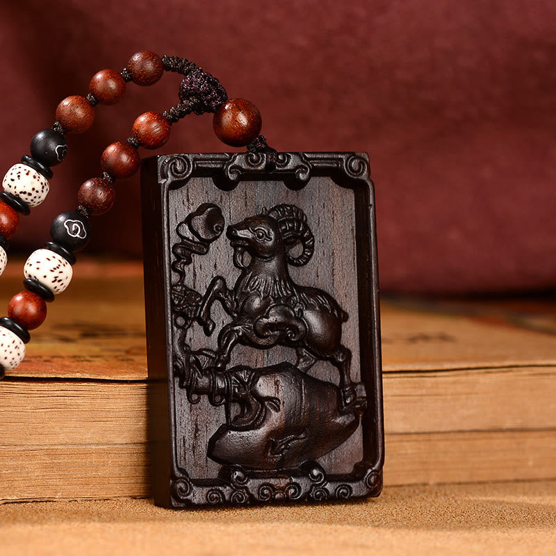 Collier du zodiaque chinois en bois de santal rouge à petites feuilles pour le calme