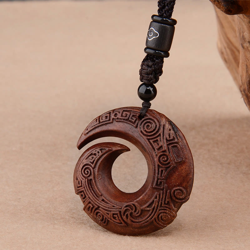 Collier de protection spirituelle en bois d'ébène et bois de santal rouge à petites feuilles