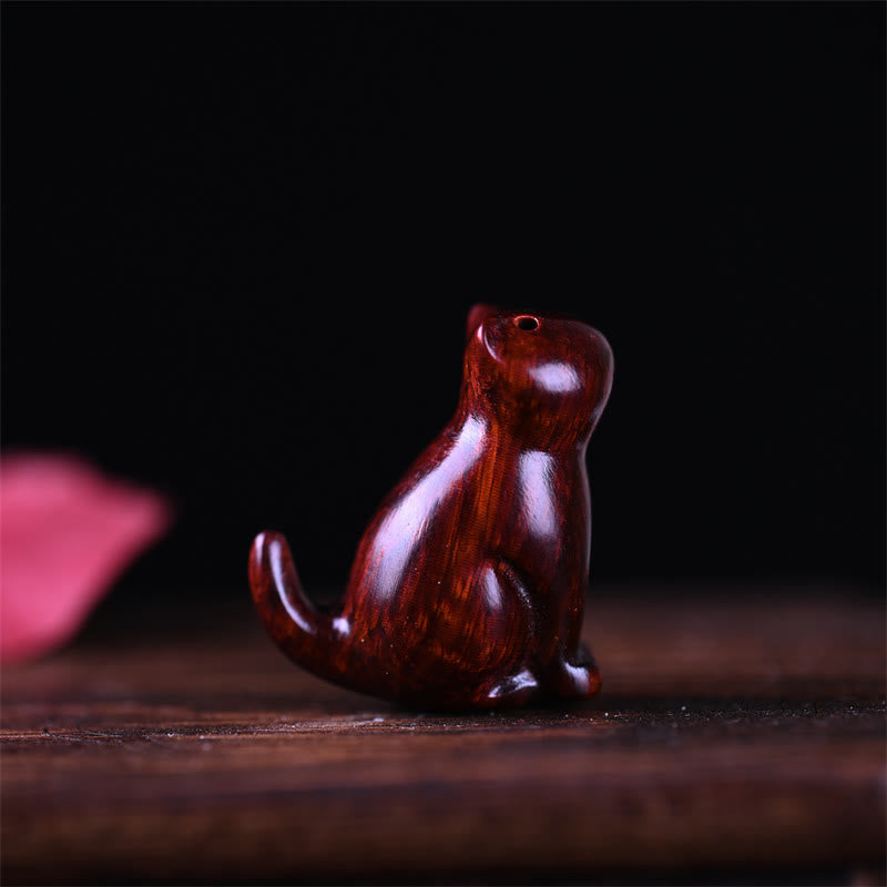 Mini chat porte-bonheur en bois de santal rouge à petites feuilles, 3,2 cm, décoration