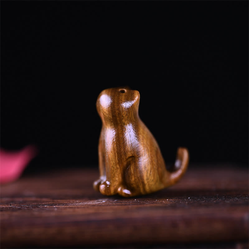 Mini chat porte-bonheur en bois de santal rouge à petites feuilles, 3,2 cm, décoration