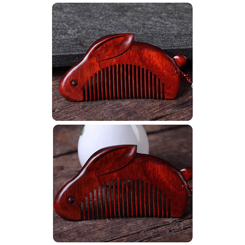 Peigne apaisant en bois de santal rouge à petites feuilles avec coffret cadeau en forme de lapin mignon