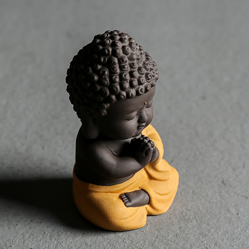 Petite statue de Bouddha en argile violette pour la sérénité de la maison