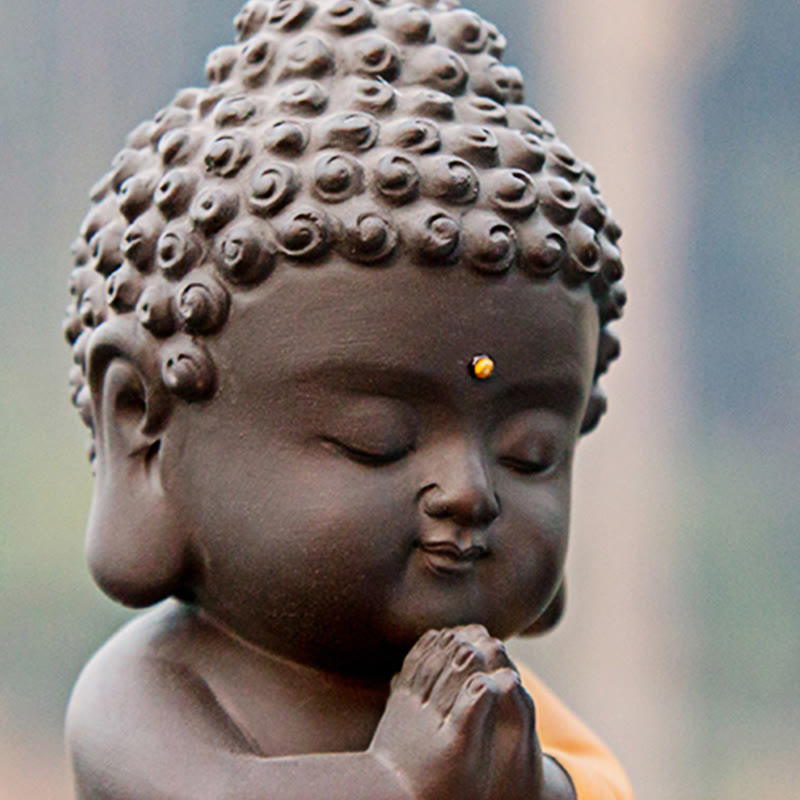 Petite statue de Bouddha en argile violette pour la sérénité de la maison