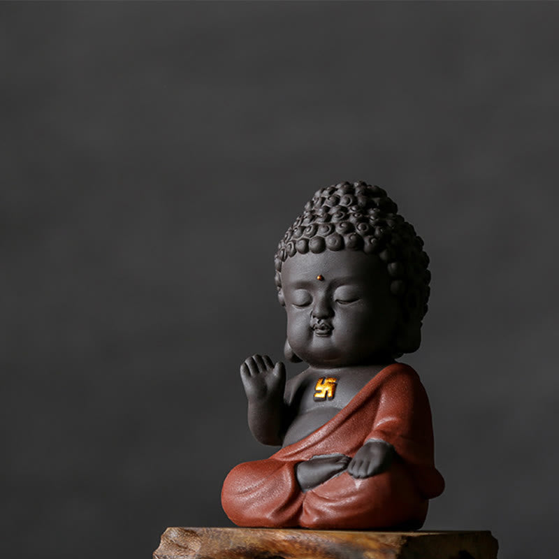 Petite statue de Bouddha en argile violette pour la sérénité de la maison