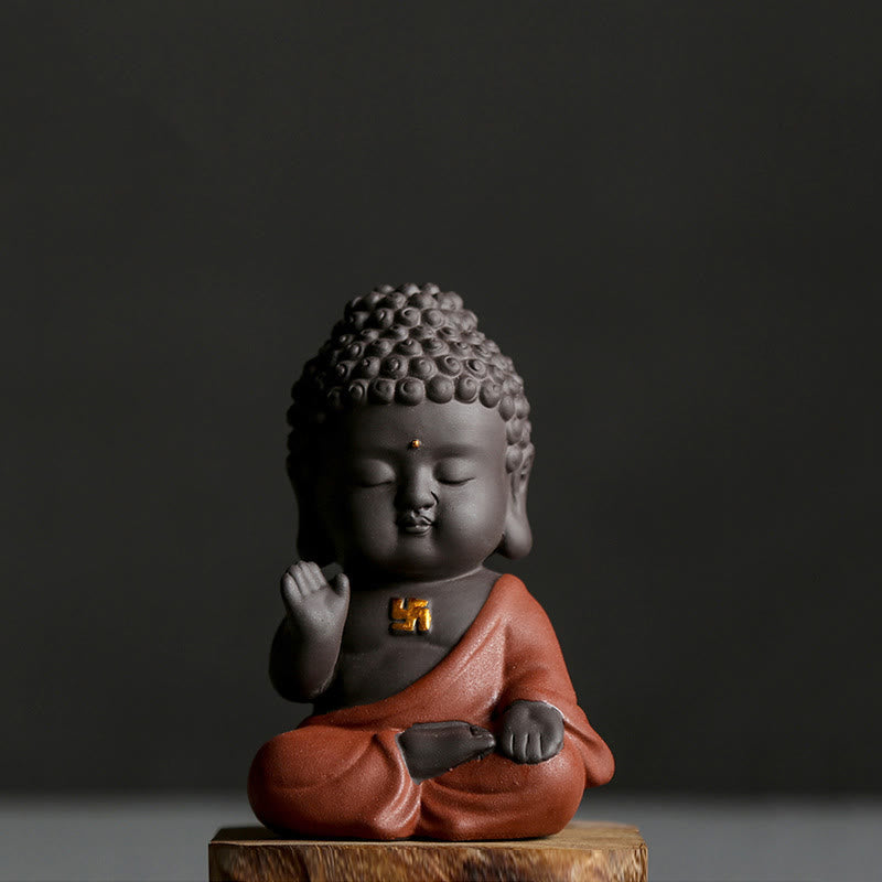 Petite statue de Bouddha en argile violette pour la sérénité de la maison