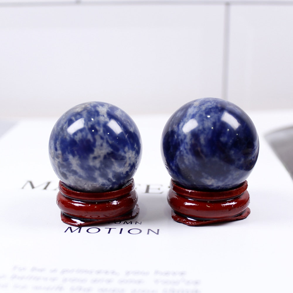 Boule de cristal de sodalite pour l'intuition et l'harmonie
